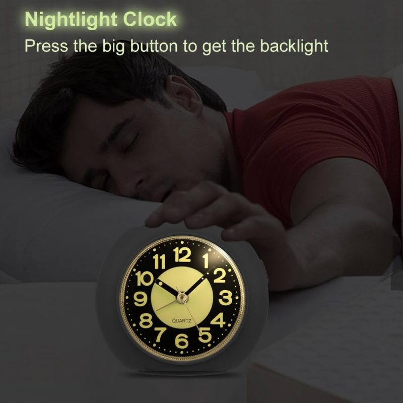 Analogue Alarm Clock with Snooze, Backlight, and Modern Design - Battery Operated Silent Ticking Clock for Bedroom, Office, a...
