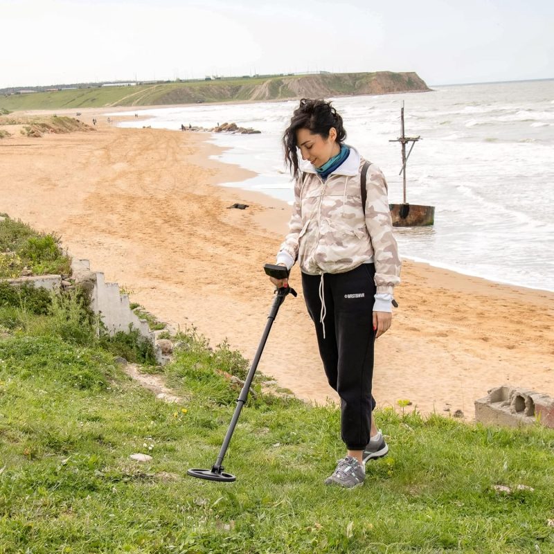 Nokta Metal Detector for Adults – 1st Swing Waterproof Metal Detector – with LCD Display and Pinpoint Function - Lightwei...